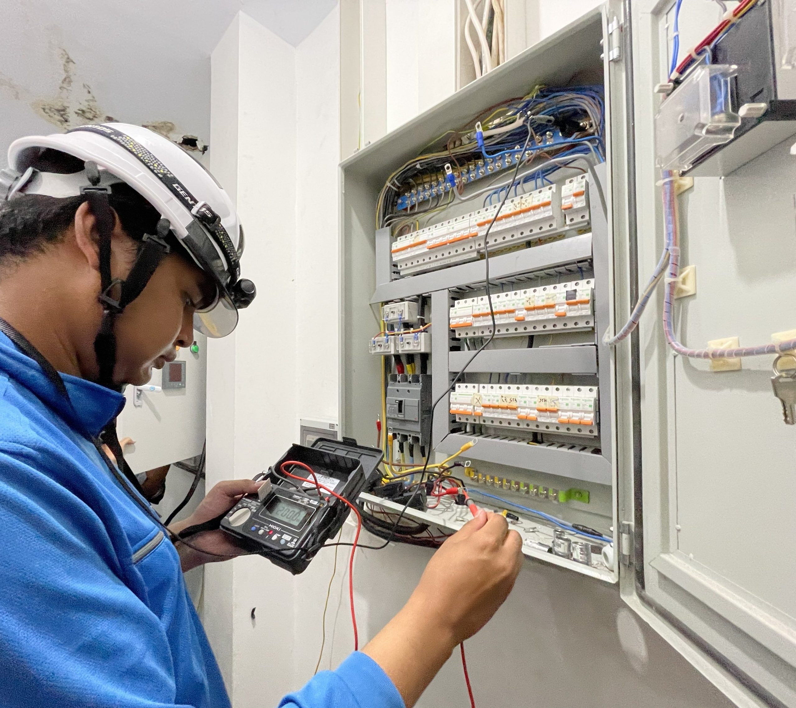 #2   Solar Power Plant Installation and Maintenance